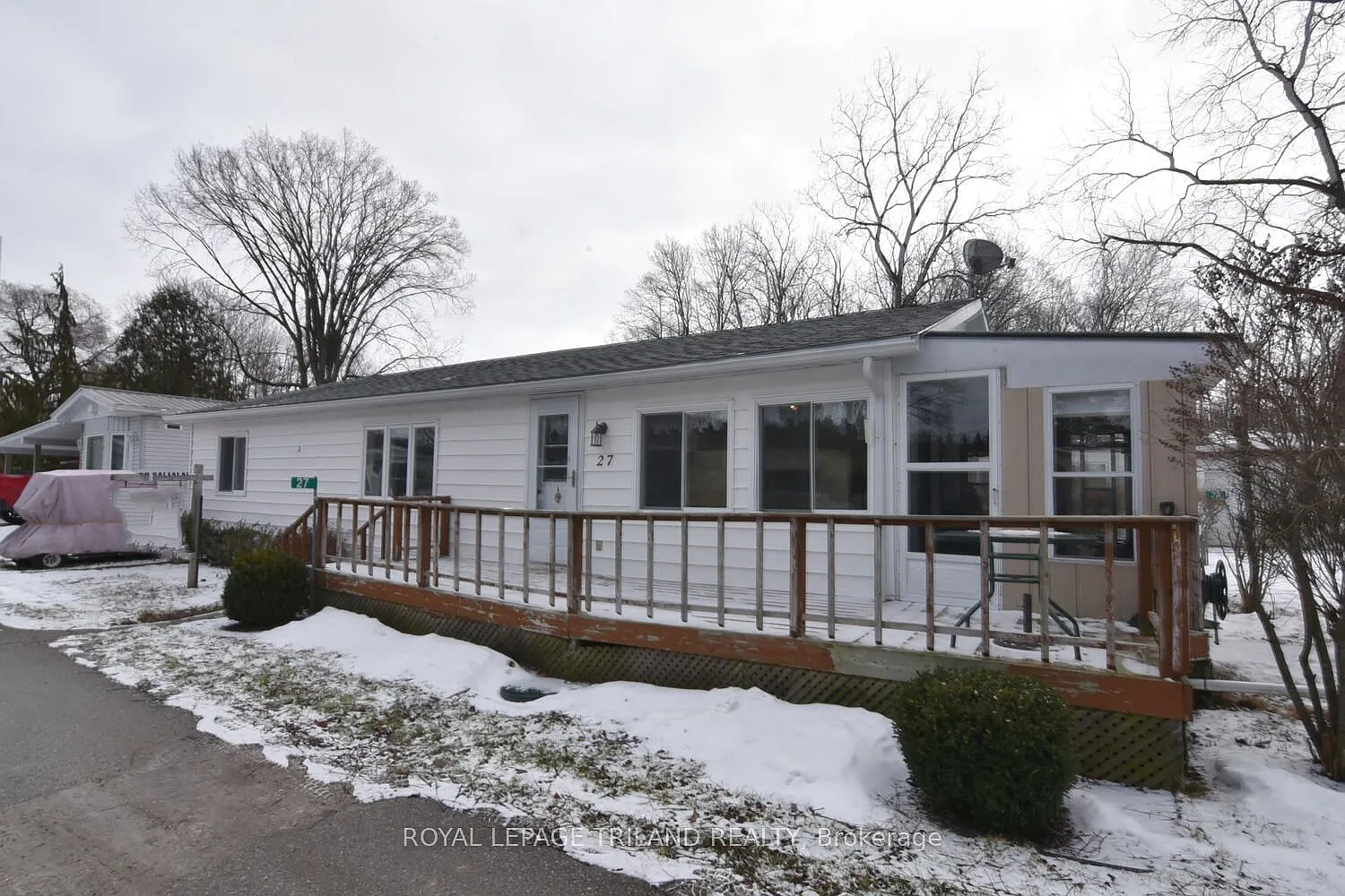 9385 Ipperwash Rd #27 photo 1