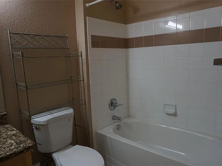 719 Terrace Ridge Cir #719 — Photo 19
