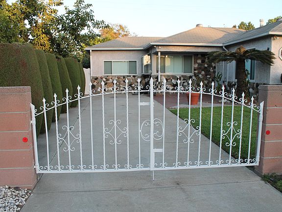 North driveway with room for two vehicles.
