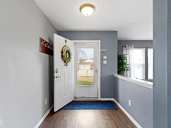 4th image of 5796 Woodland Trace Blvd