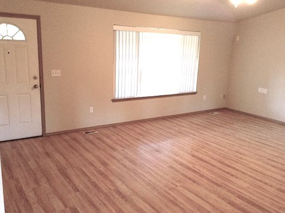 4th image of 3402 227th Street Ct E