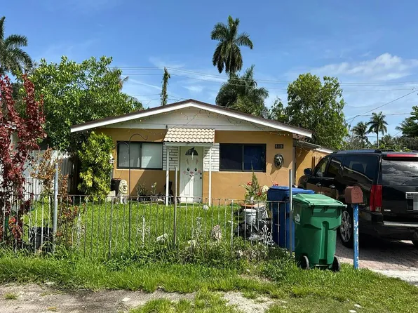 1441 NE 117th St, Miami, FL 33161