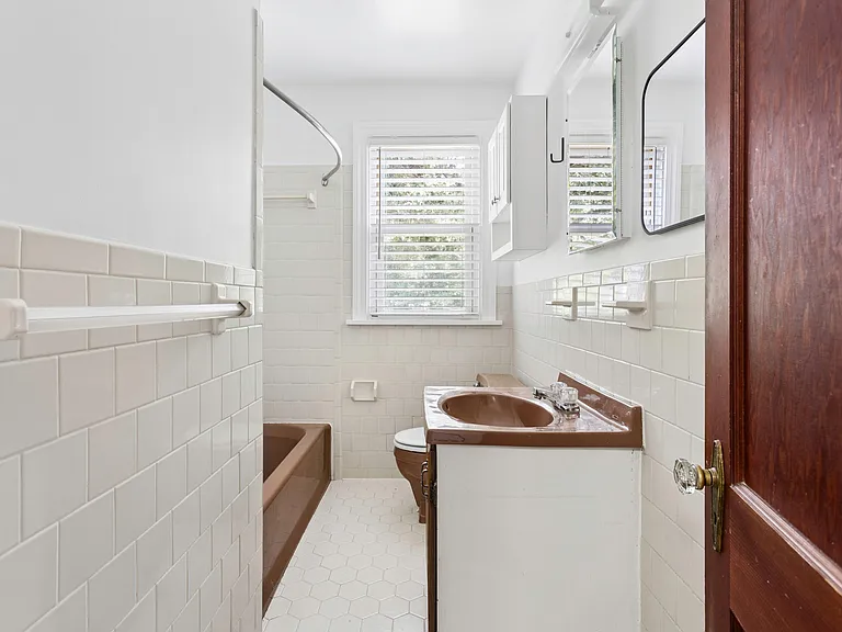 2307 Rawlings Ct — Photo 37