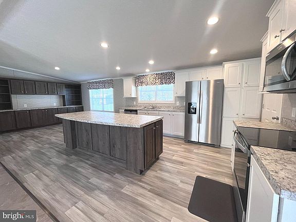 4th image of 5500 Lincoln Way E Lot 37C