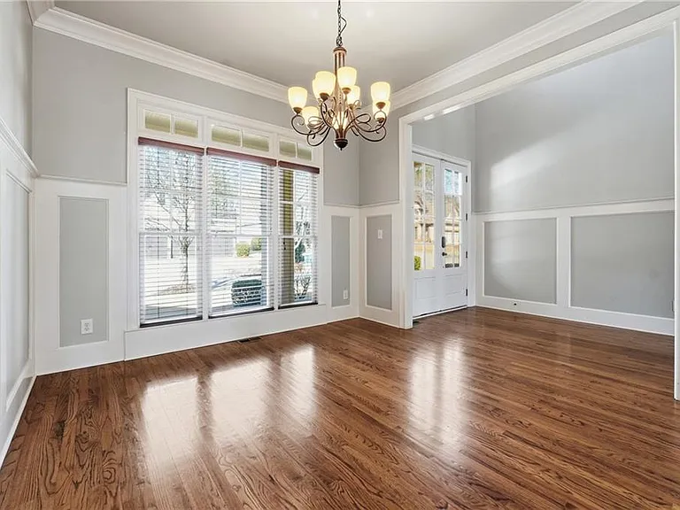 6437 Blue Water Dr — Photo 12
