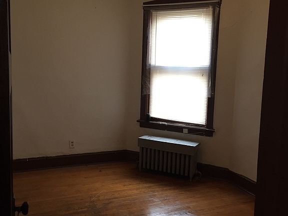 4th image of 711 N Homan Ave