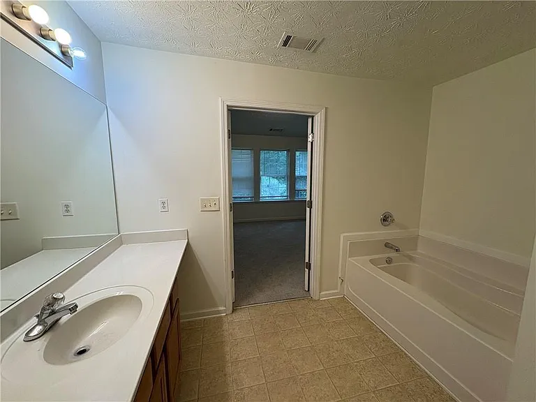 2485 Emma Way — Photo 12