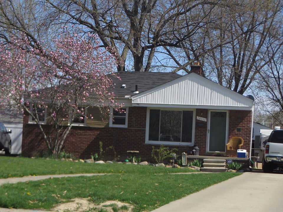 1st image of 28032 N Clements Cir