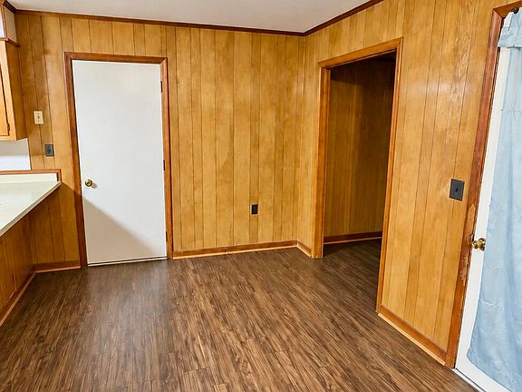 5th image of 314 Barbara Ave NW
