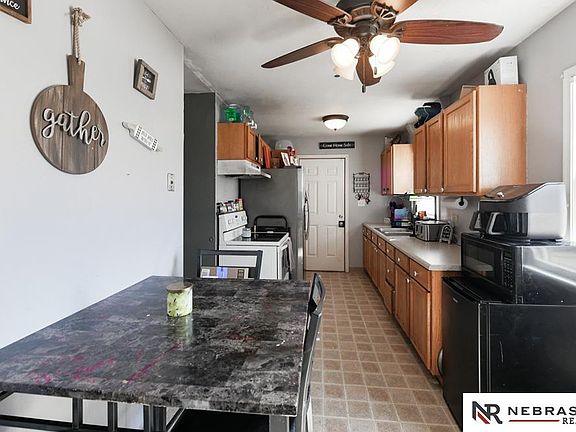 5th image of 904 W 31st Ave