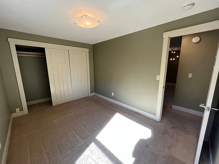 DW094-R — Photo 15