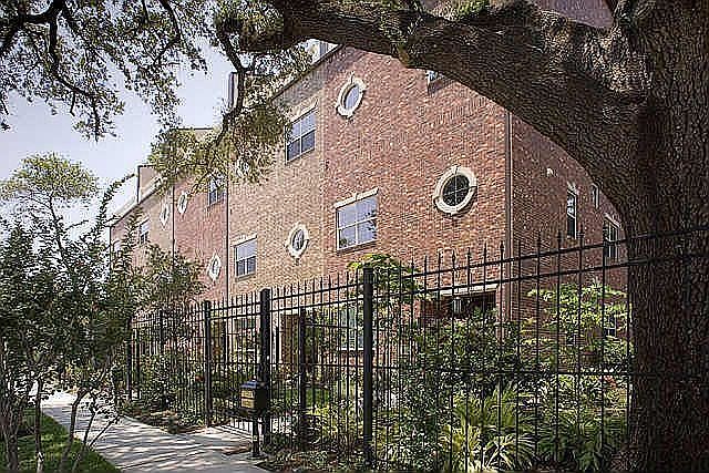 2nd image of 1217 Rosedale Ave
