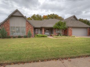 8337 S 5th St, Broken Arrow, OK 74011