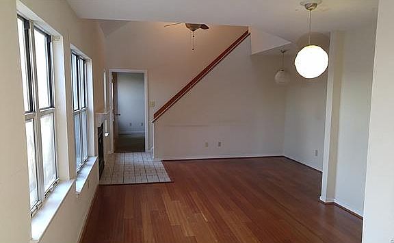 3rd image of 12750 Saint George St APT F