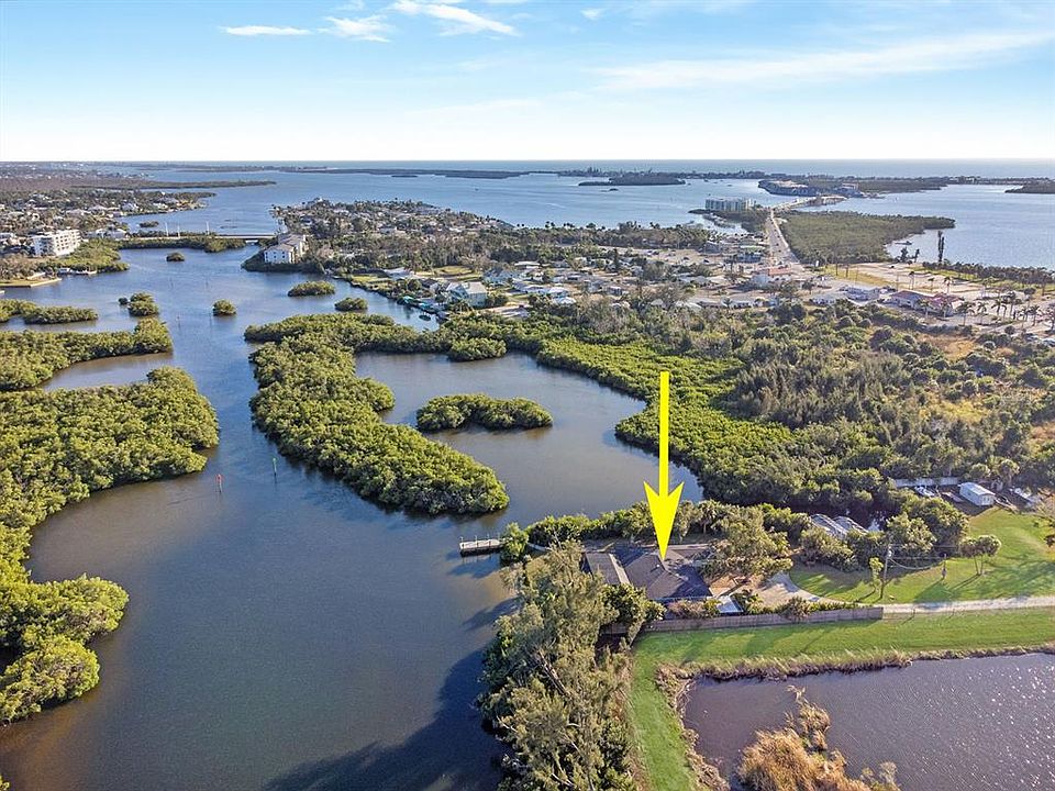 1st image of 300 E BAY HEIGHTS AVENUE