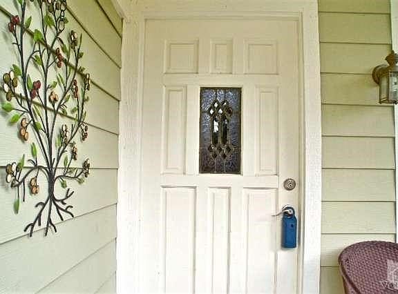 3rd image of 698 Paige Ln