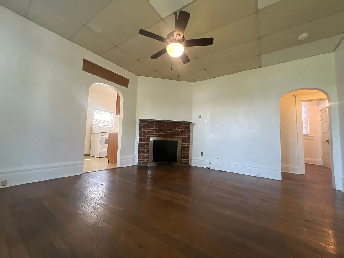 421-425 Ash Street — Photo 2