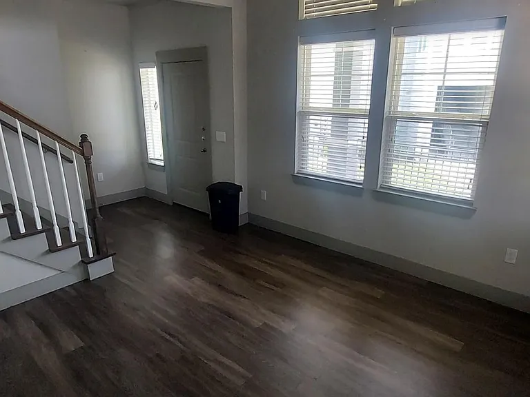 Catalon at Lago Mar I & II — Photo 161