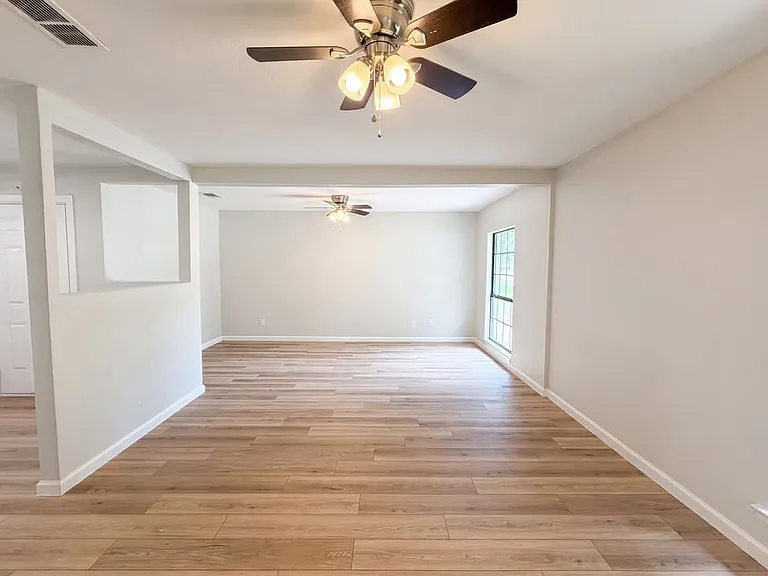 5701 Hanson Dr — Photo 3