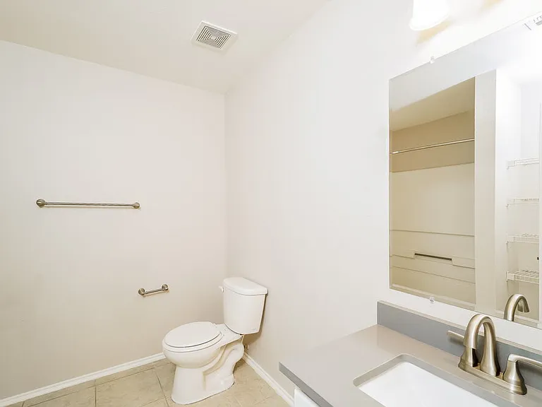 20803 Blue Trinity — Photo 15