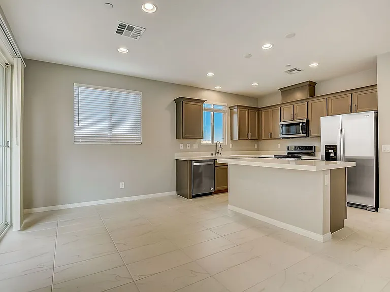 10643 Enridge Ave — Photo 16