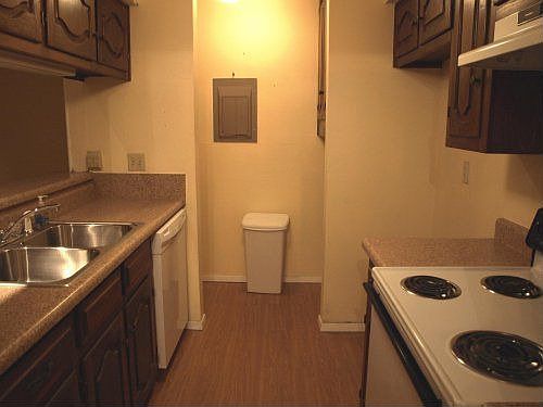 4th image of 338 Arborview Dr