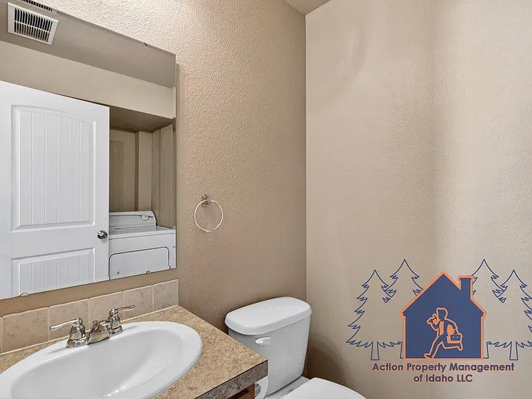 3905 Idaho Ave — Photo 15