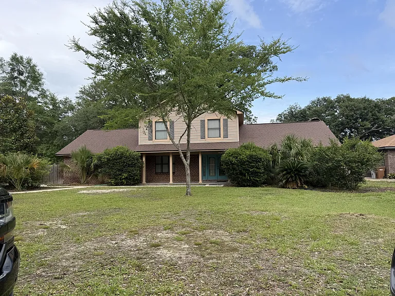 3132 Waterview Dr — Photo 1