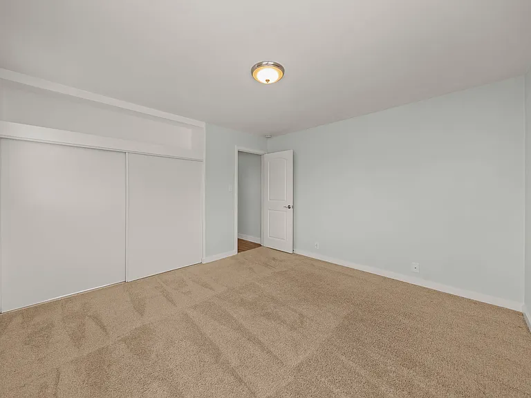 6364 Osler St — Photo 17