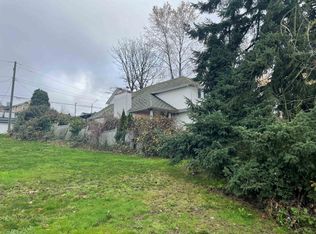 808 E 3rd St, North Vancouver, BC