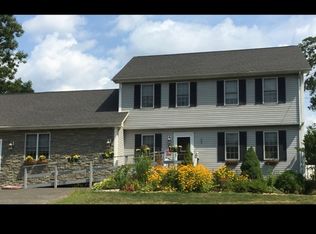 29 Taylor St, Granby, MA 01033