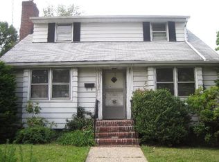 225 W Broad St, Bergenfield, NJ 07621