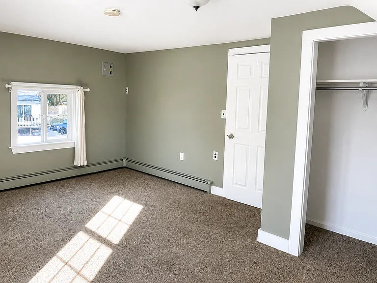 Bedroom 2 (upstairs)