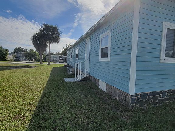 2nd image of 404 Raven Dr
