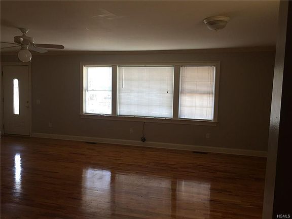 2nd image of 56 Dekalb Ave #2