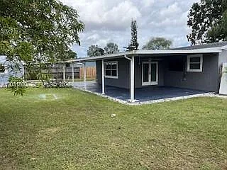 240 N 70th Way — Photo 20
