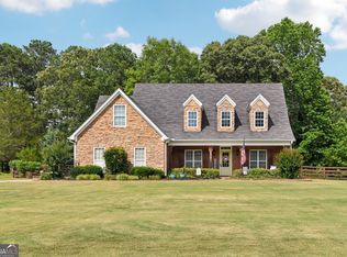 66 Mount Moriah Dr, Senoia, GA