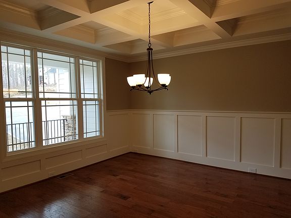 3rd image of 655 Rockport Dr