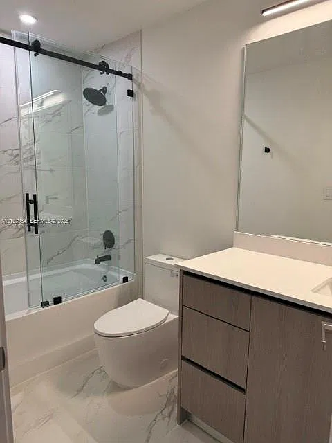 3 bed, 2.5 bath, 1633 sqft, $3,800 — Photo 4