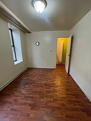 2nd image of 322 E 31st St #Gl