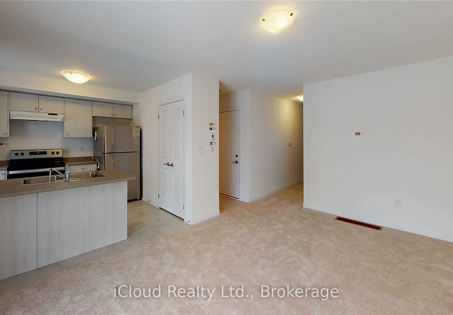 3 bed, $2,700 — Photo 2
