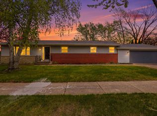 920 S Westhaven Dr, Oshkosh, WI 54904