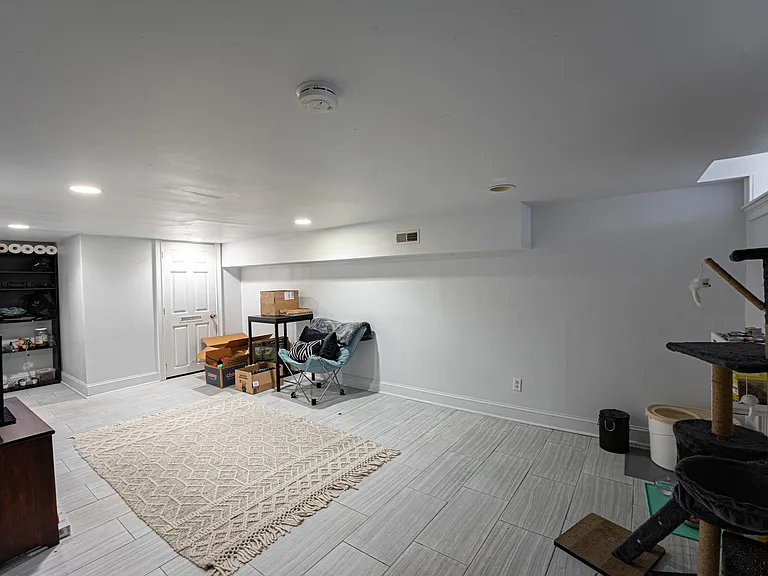 1528 Brown St #1 — Photo 17