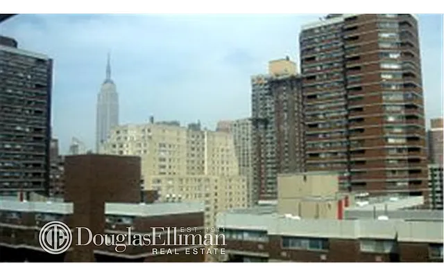 Rented by Douglas Elliman | media 28