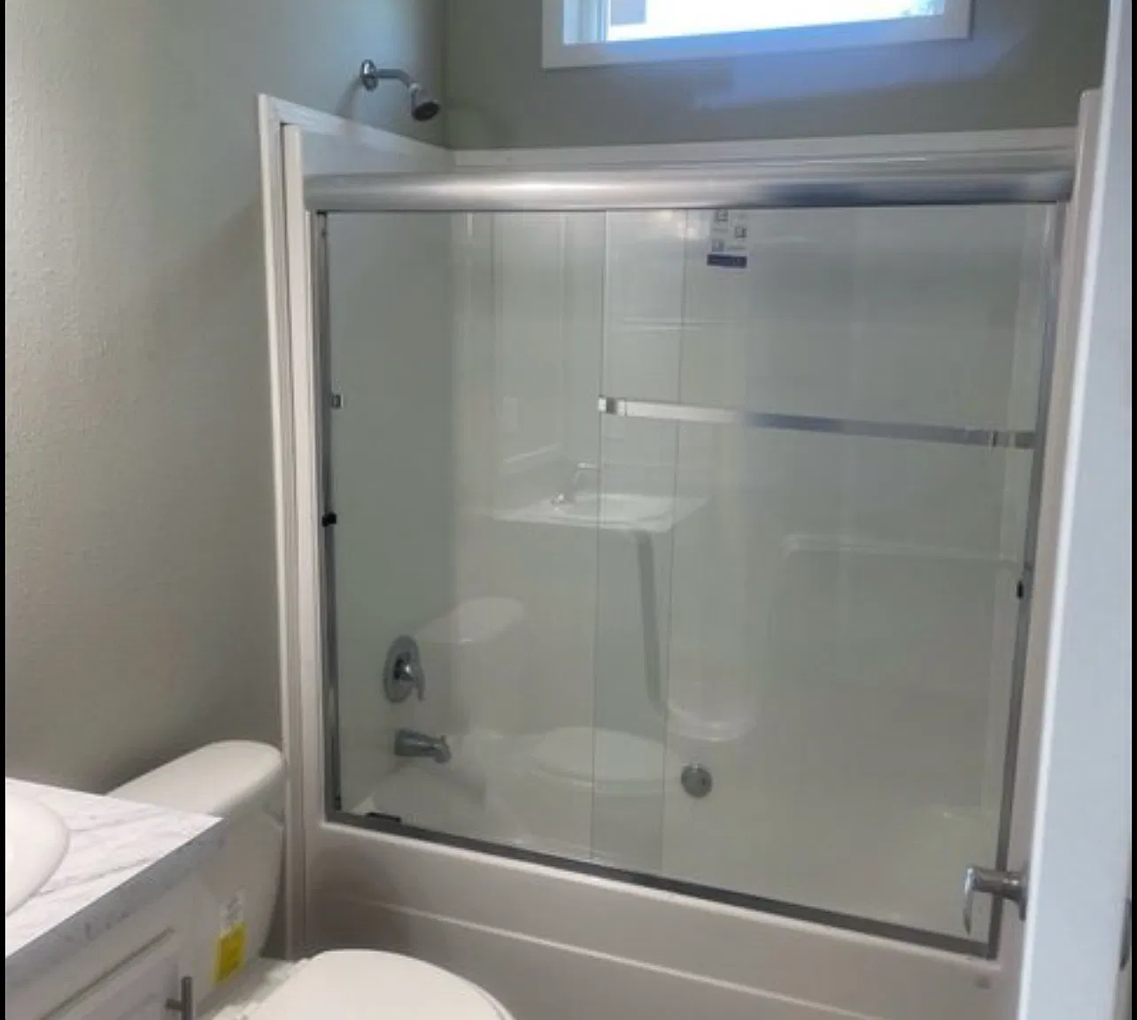 3 bed, 1344 sqft, $5,250 — Photo 2