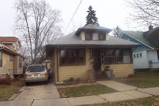 1st image of 714 Spencer St