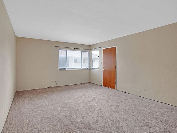 3rd image of 296 Juana Ave