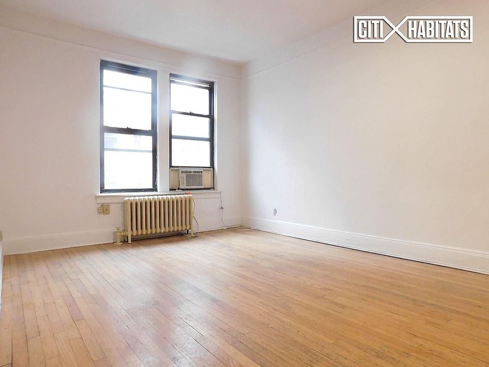 1st image of 401 W 44th St APT 7