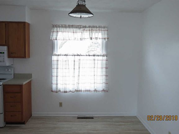 5th image of 3721 Redbud Ave