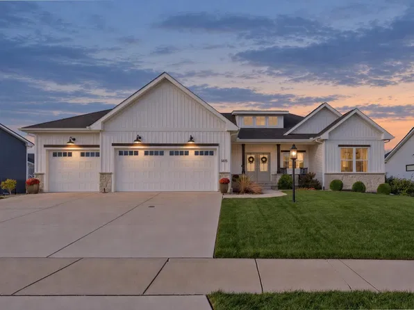 1415 Golden Rod Dr, Mahomet, IL 61853
